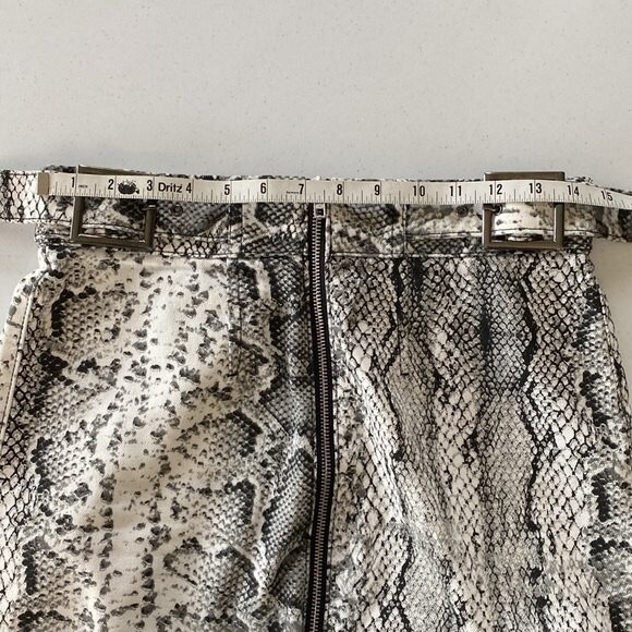 TOPSHOP Snake Print Zip Front Mini Jean Skirt Buckle Detail Cotton Streetwear - Picture 8 of 12